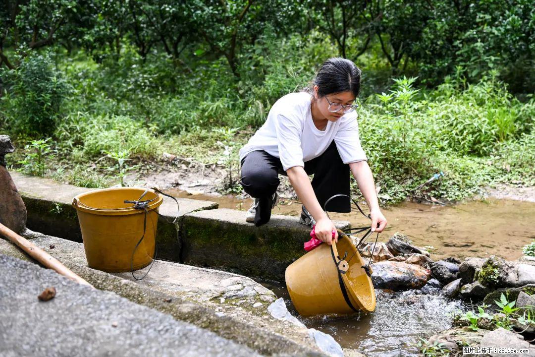 全网追的“扁担女孩”,找了一份暑假工,时薪12元 - 泰安生活资讯 - 泰安28生活网 ta.28life.com